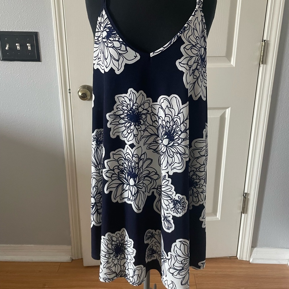 LulaRoe Navy White Flower Patterned Short Sleeve Dress Size 2XL